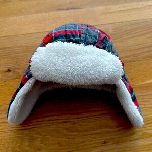 Like new unisex toddler gray red plaid winter fleece lined hat 12-24 mo